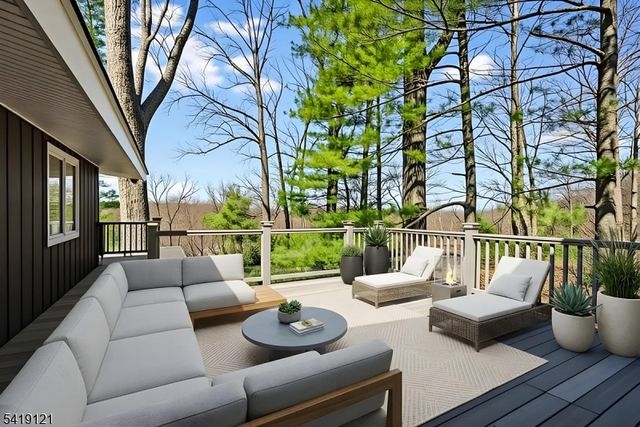 1044 Summit Ln, Mountainside Boro, NJ 07092