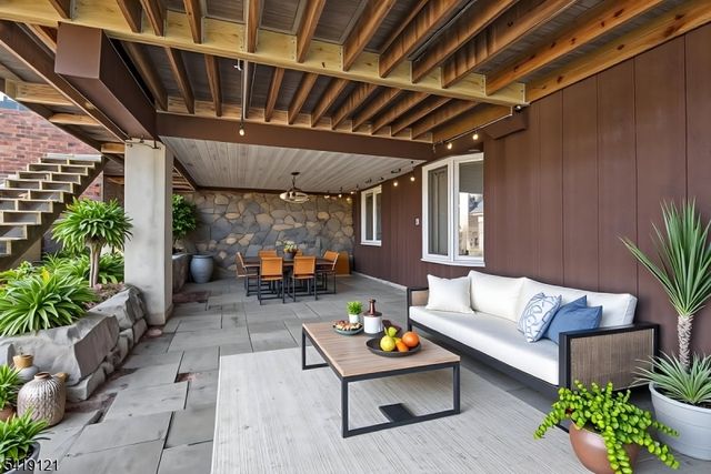 1044 Summit Ln, Mountainside Boro, NJ 07092