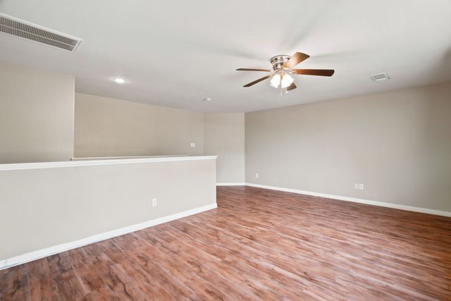 177 Buffalo Ridge Drive, Newark, TX 76071
