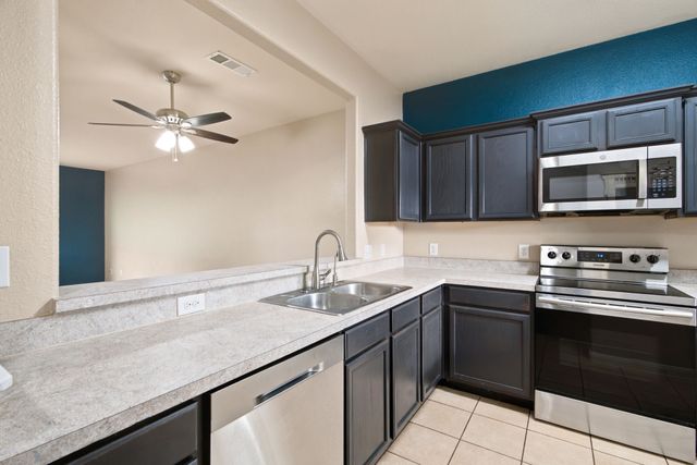 177 Buffalo Ridge Drive, Newark, TX 76071