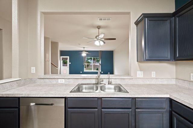 177 Buffalo Ridge Drive, Newark, TX 76071