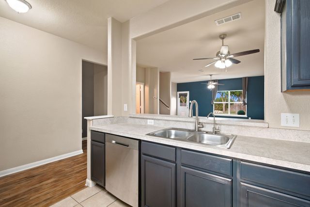 177 Buffalo Ridge Drive, Newark, TX 76071