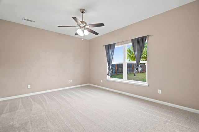 177 Buffalo Ridge Drive, Newark, TX 76071