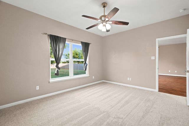 177 Buffalo Ridge Drive, Newark, TX 76071