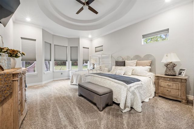 26214 Crown Court, Montgomery, TX 77316