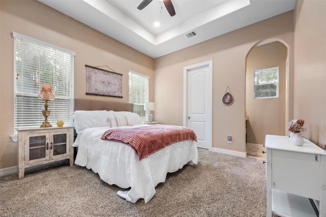 26214 Crown Court, Montgomery, TX 77316