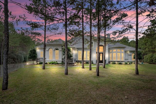 26214 Crown Court, Montgomery, TX 77316