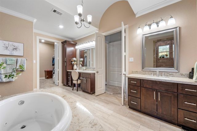 26214 Crown Court, Montgomery, TX 77316