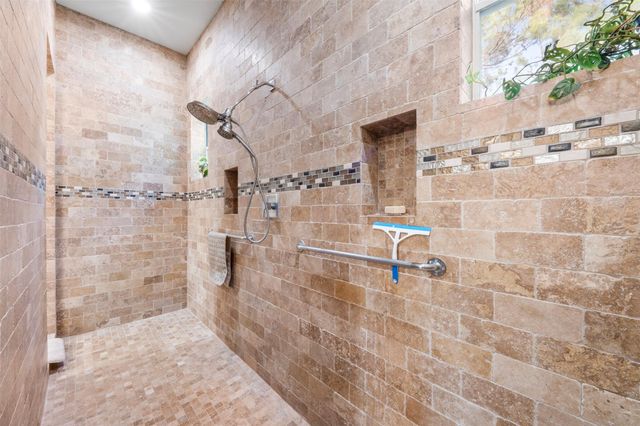 26214 Crown Court, Montgomery, TX 77316