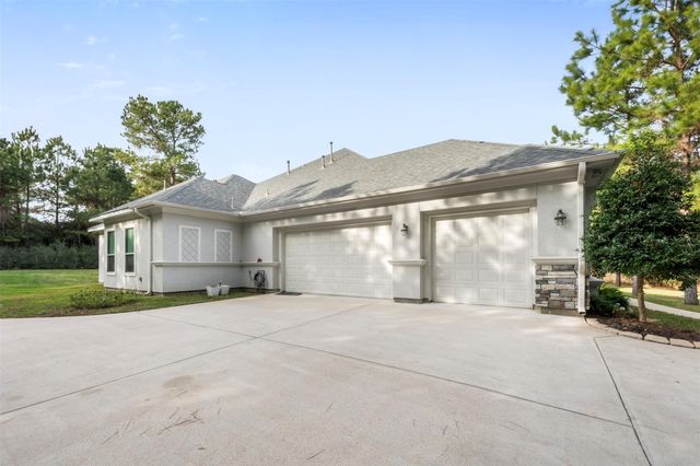 26214 Crown Court, Montgomery, TX 77316