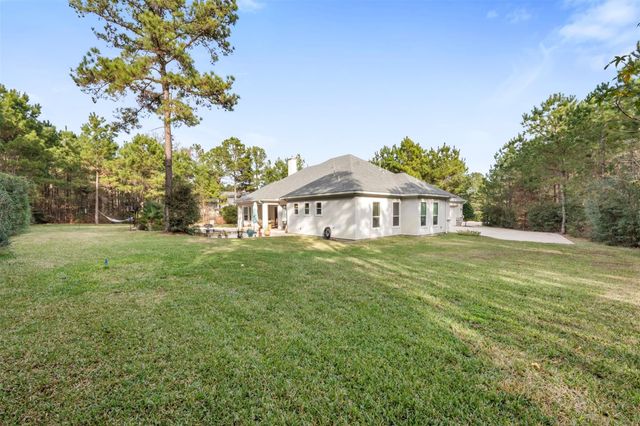 26214 Crown Court, Montgomery, TX 77316