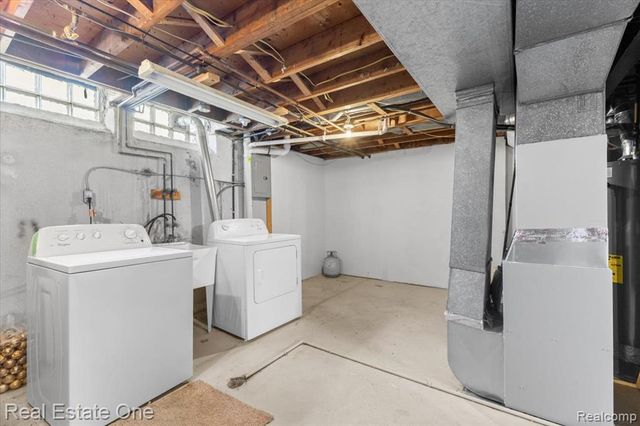 2607 Patrick Henry, Auburn Hills, MI 48326