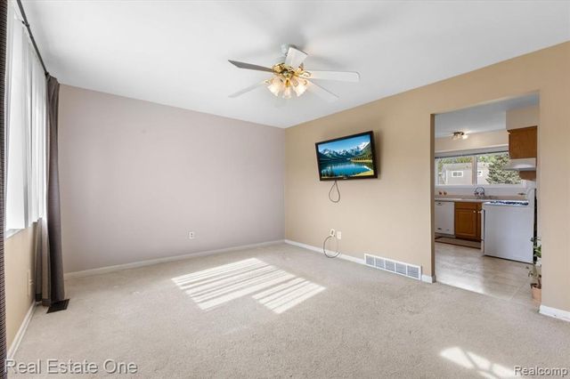 2607 Patrick Henry, Auburn Hills, MI 48326