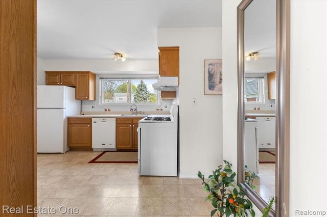 2607 Patrick Henry, Auburn Hills, MI 48326