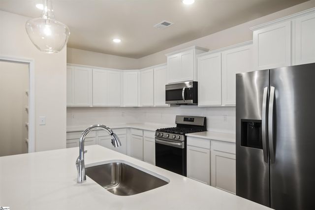 1102 Ogeechee Court, Spartanburg, SC 29303