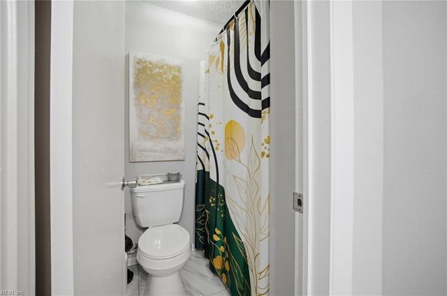 3817 Chimney Creek DR, Virginia Beach, VA 23462