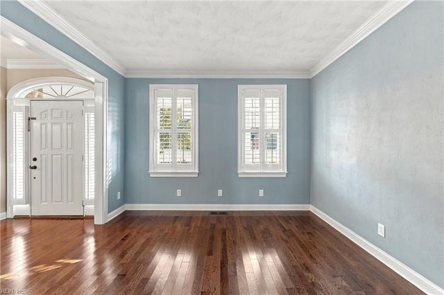 1108 Kathleen LN, Chesapeake, VA 23322
