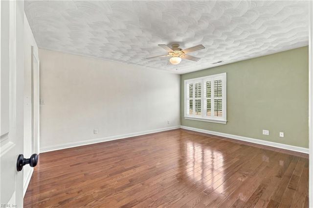 1108 Kathleen LN, Chesapeake, VA 23322