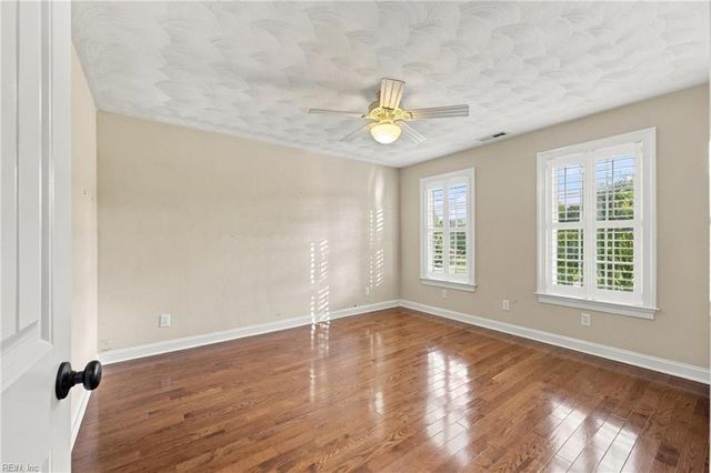 1108 Kathleen LN, Chesapeake, VA 23322