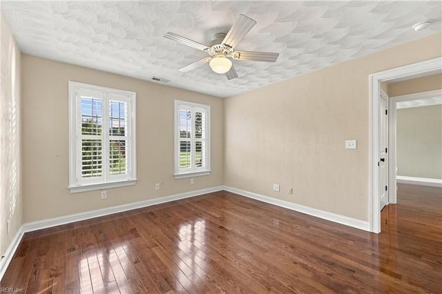 1108 Kathleen LN, Chesapeake, VA 23322