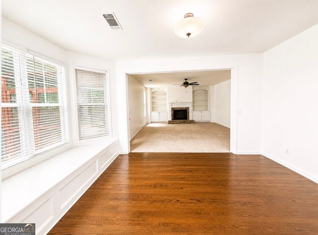 320 New point Lane, Canton, GA 30114