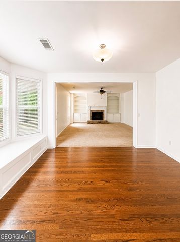 320 New point Lane, Canton, GA 30114