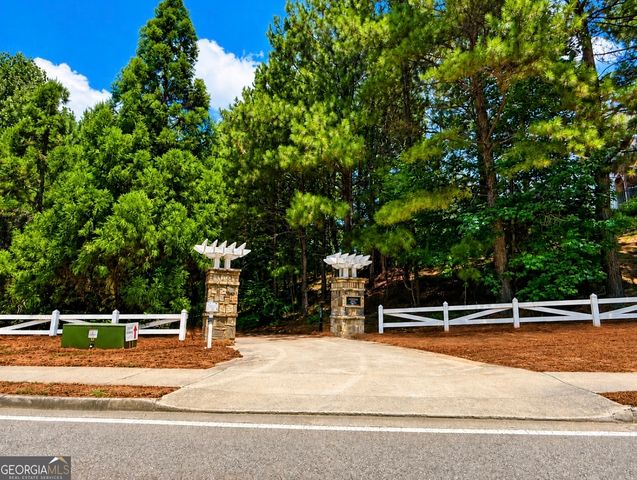 320 New point Lane, Canton, GA 30114
