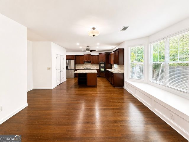 320 New point Lane, Canton, GA 30114