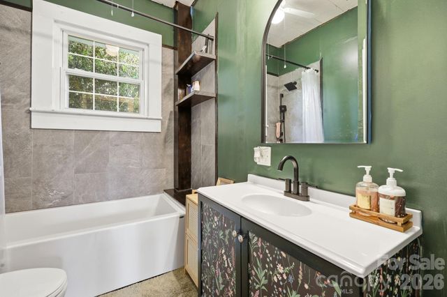 77 Pulliam Street, Marion, NC 28752