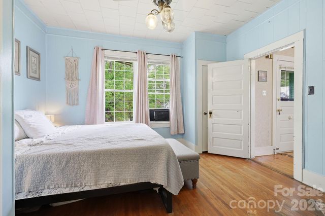 77 Pulliam Street, Marion, NC 28752