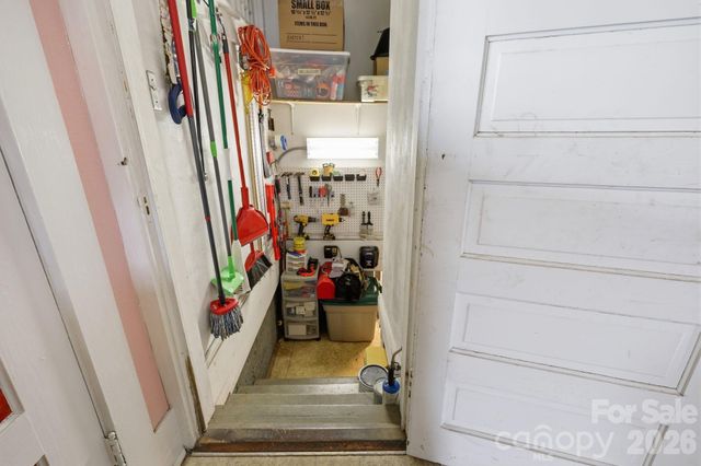 77 Pulliam Street, Marion, NC 28752