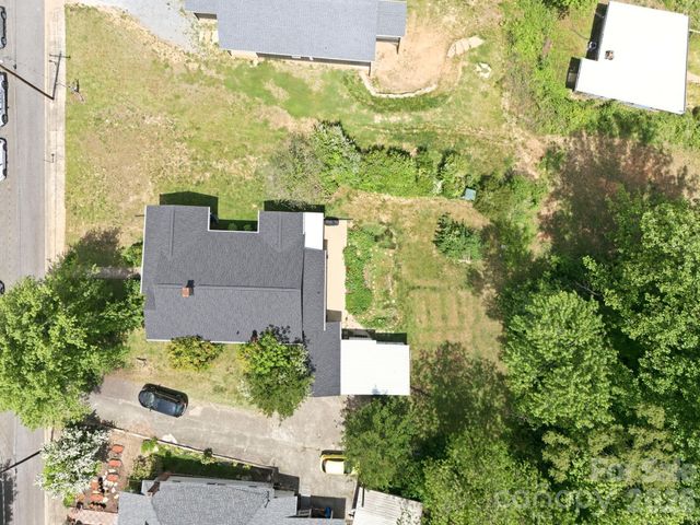 77 Pulliam Street, Marion, NC 28752