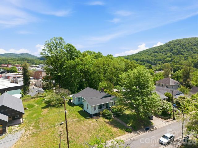 77 Pulliam Street, Marion, NC 28752
