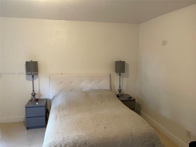 10840 Westwood Lake Dr 0, Miami, FL 33165