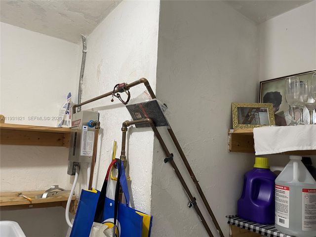 10840 Westwood Lake Dr 0, Miami, FL 33165