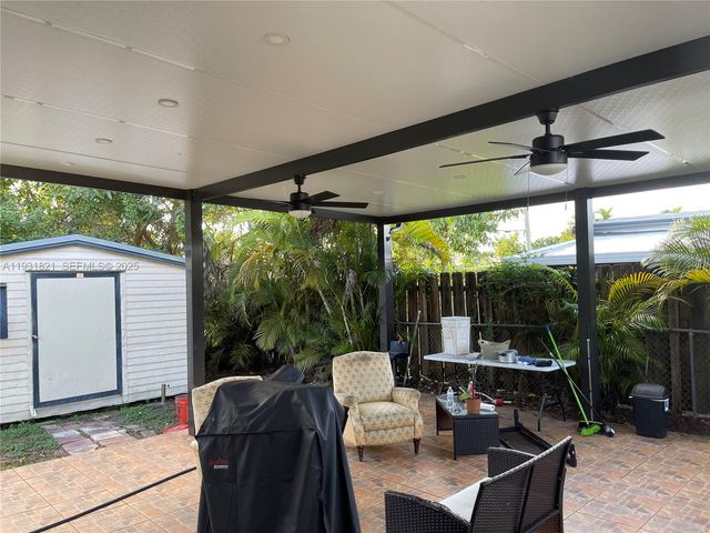 10840 Westwood Lake Dr 0, Miami, FL 33165