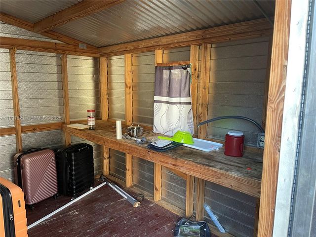 10840 Westwood Lake Dr 0, Miami, FL 33165