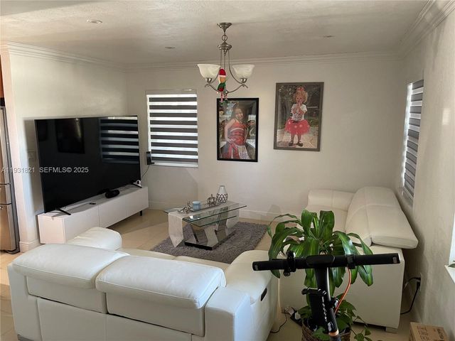 10840 Westwood Lake Dr 0, Miami, FL 33165