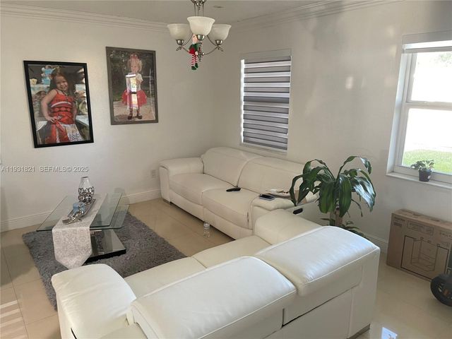 10840 Westwood Lake Dr 0, Miami, FL 33165