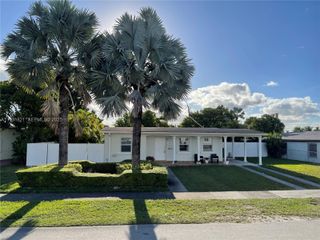 10840 Westwood Lake Dr 0, Miami, FL 33165