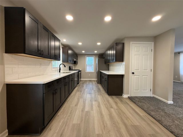 121 W 2ND Street, Waterford, PA 16441