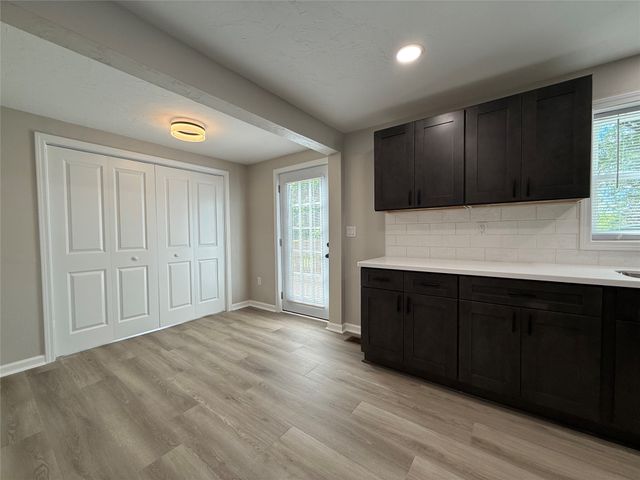 121 W 2ND Street, Waterford, PA 16441