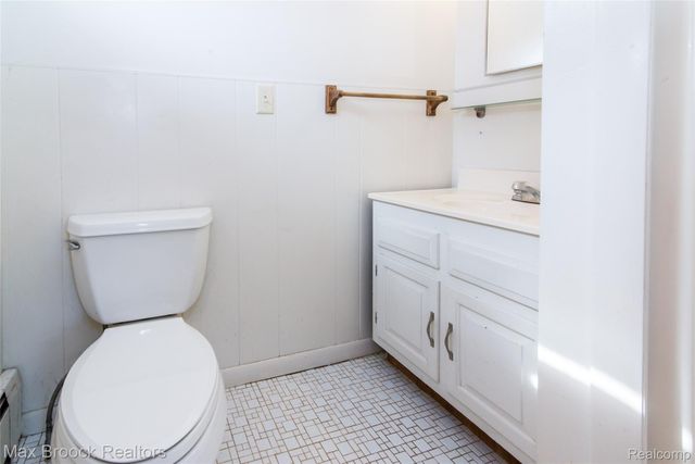 465 Robert Court, Auburn Hills, MI 48326