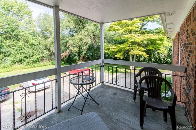 465 Robert Court, Auburn Hills, MI 48326