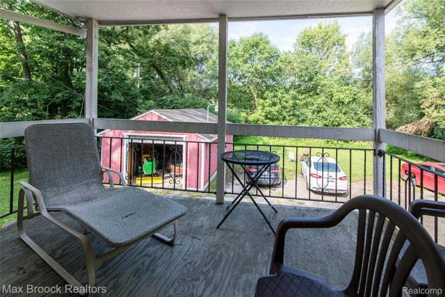 465 Robert Court, Auburn Hills, MI 48326