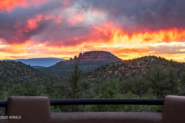 30 TOURMALINE Trail, Sedona, AZ 86336
