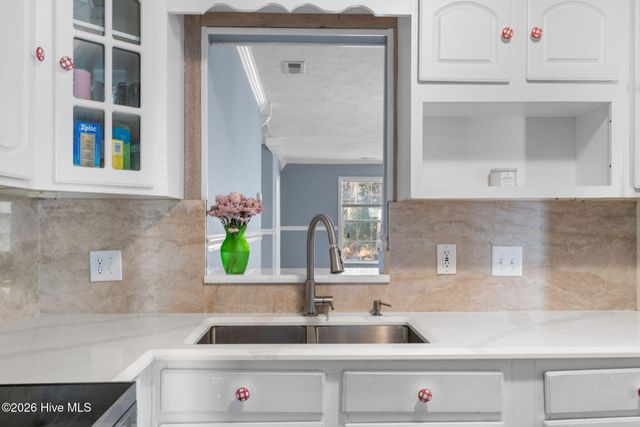 715 S 3rd Street, Sanford, NC 27330