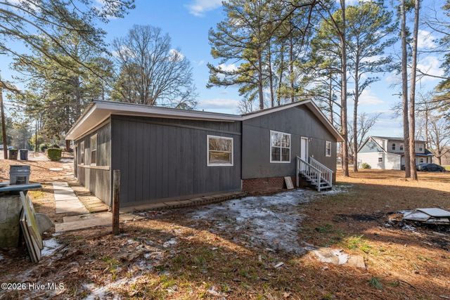 715 S 3rd Street, Sanford, NC 27330