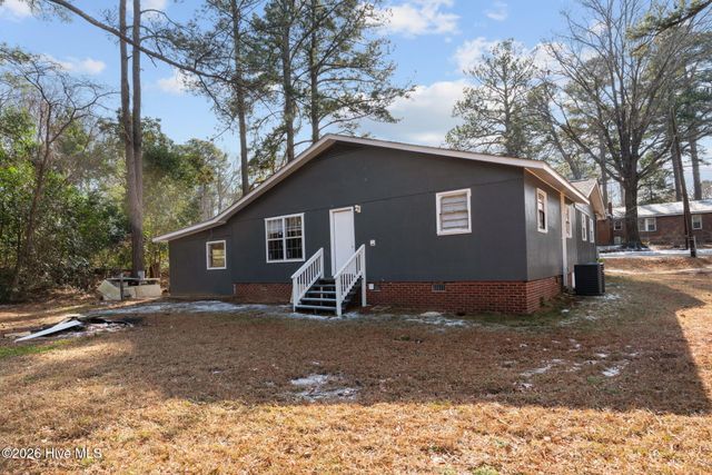 715 S 3rd Street, Sanford, NC 27330