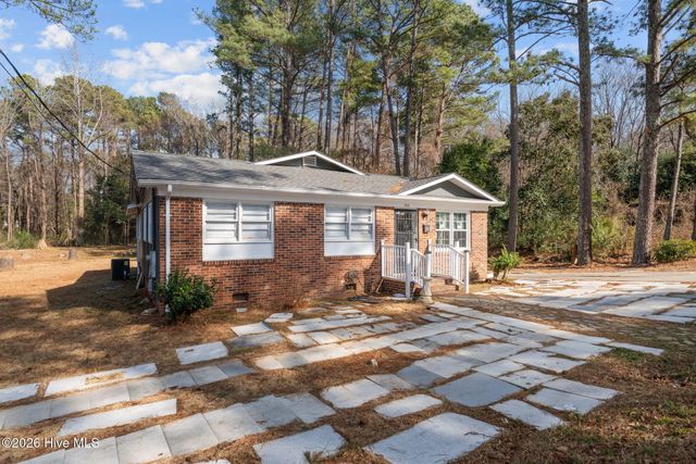 715 S 3rd Street, Sanford, NC 27330